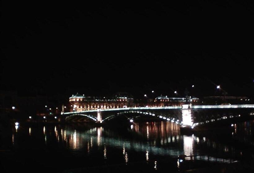 ベッドアンドブレックファースト Dolce Casa