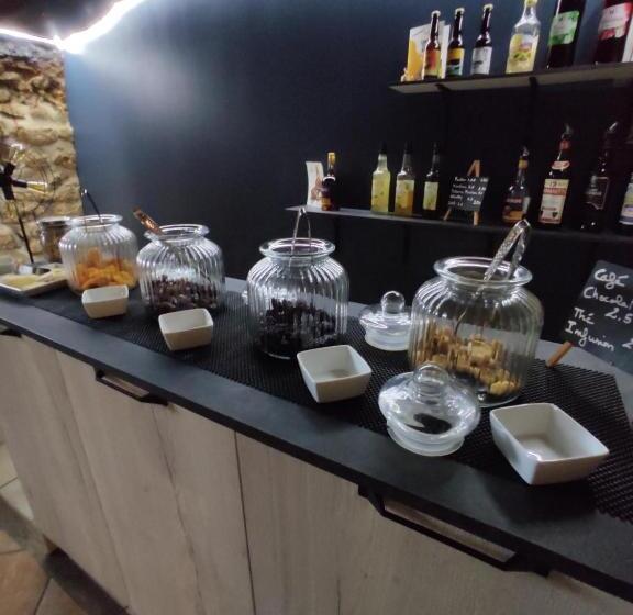 住宿加早餐  La Pierre Trouée Chambre D Hôtes