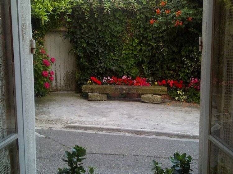 צימר Riverside Home Cottage