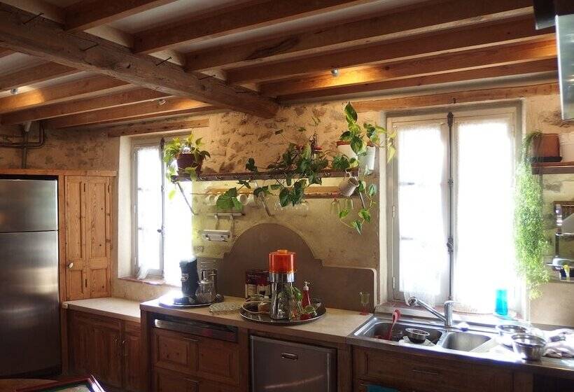 צימר Riverside Home Cottage