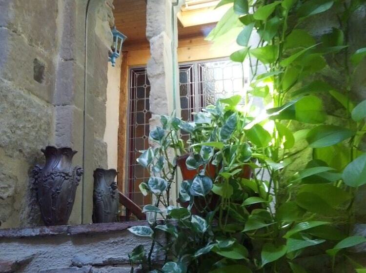 צימר Riverside Home Cottage