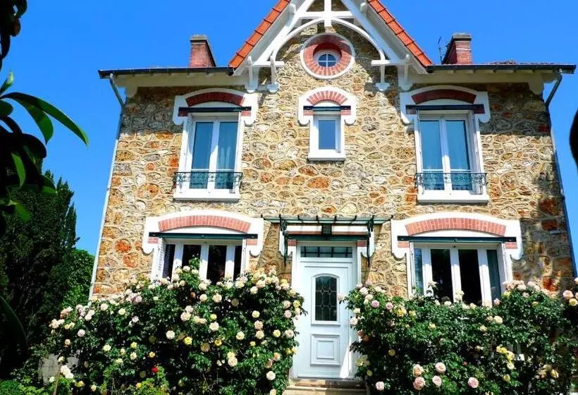Aamiaismajoitus (B&B) Villabona