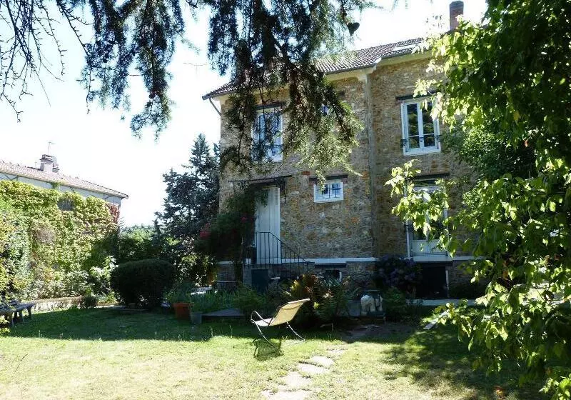 Aamiaismajoitus (B&B) Villabona
