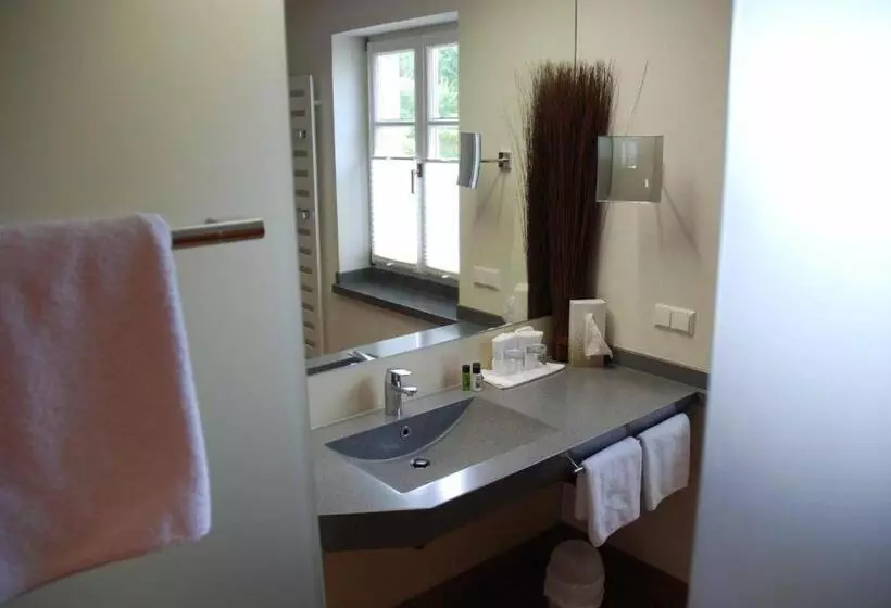 Biobausewein Wein Hotel Leben