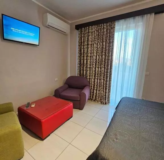 Hotel 045