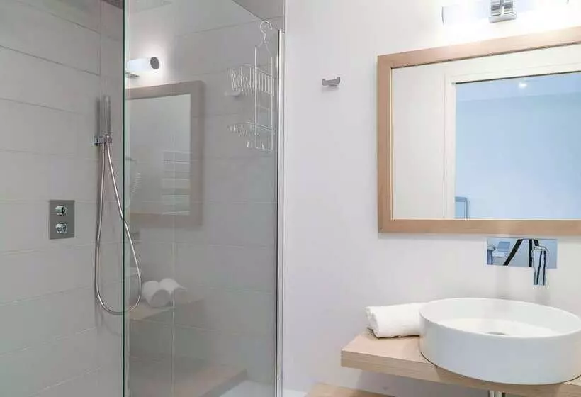 Hotelli Hôtel De La Mer & Spa