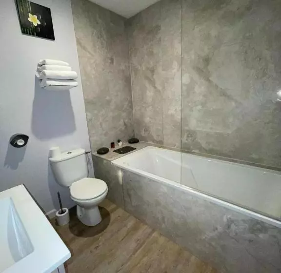 ホテル Logis Hôtel Du Large