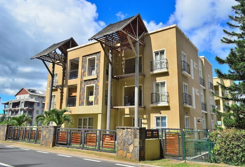 Paradya Beach Apartments