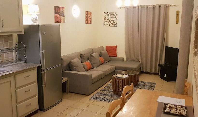 Paradya Beach Apartments