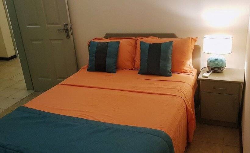 Paradya Beach Apartments