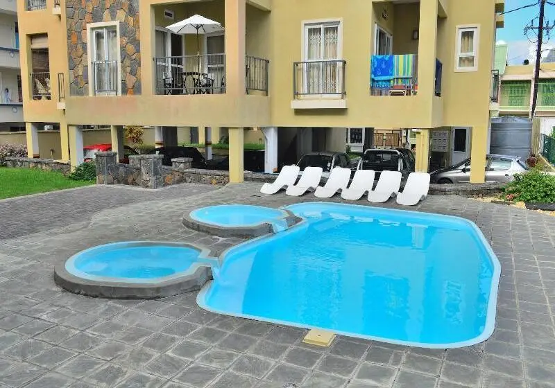 Paradya Beach Apartments