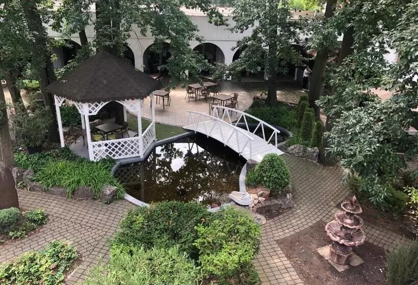 öreg Tó Youth Hostel
