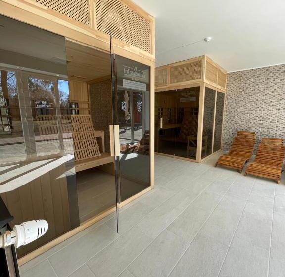 öreg Tó Youth Hostel