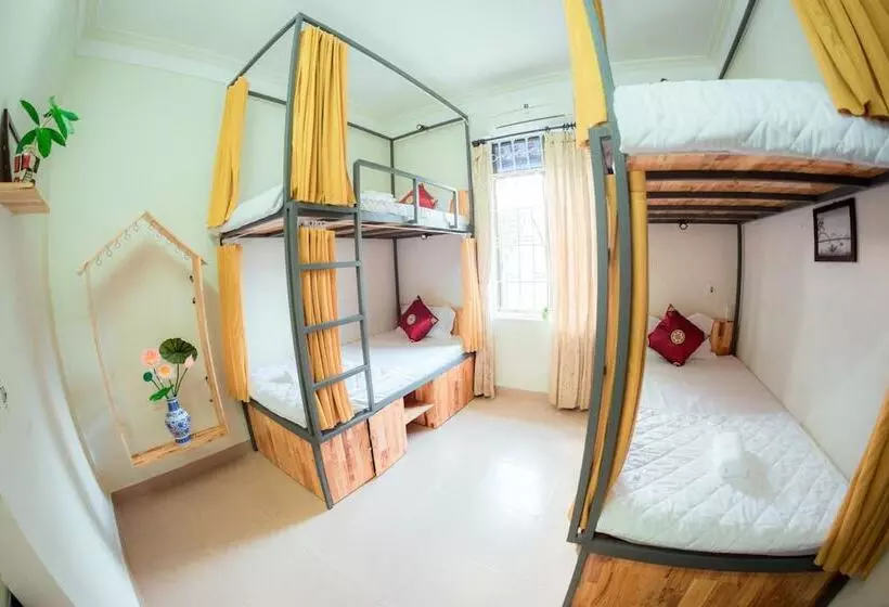 Rubis Hostel