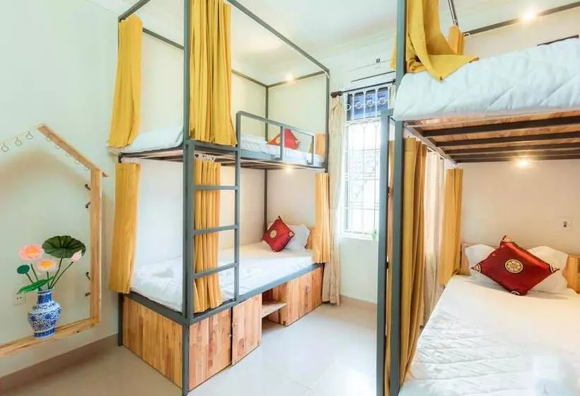 Rubis Hostel