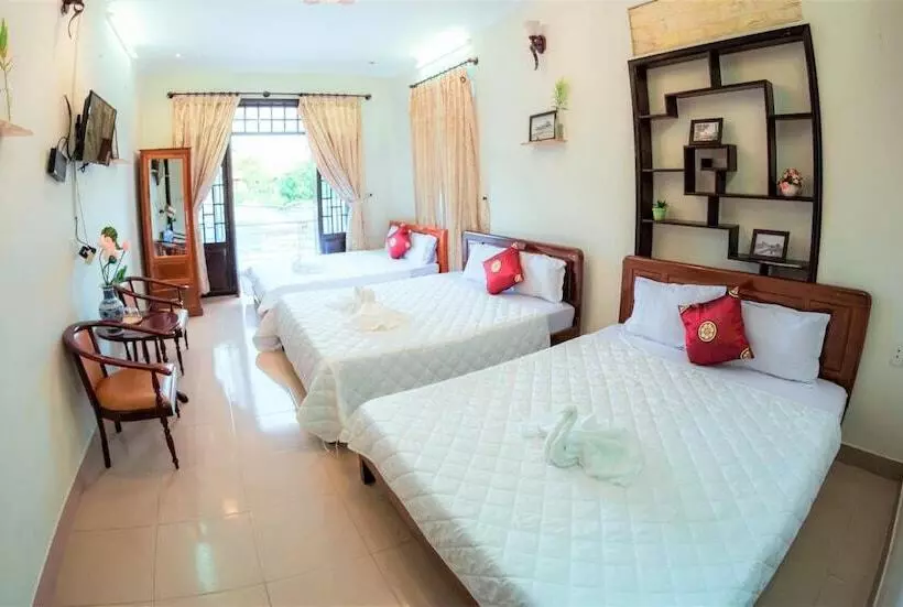 Rubis Hostel
