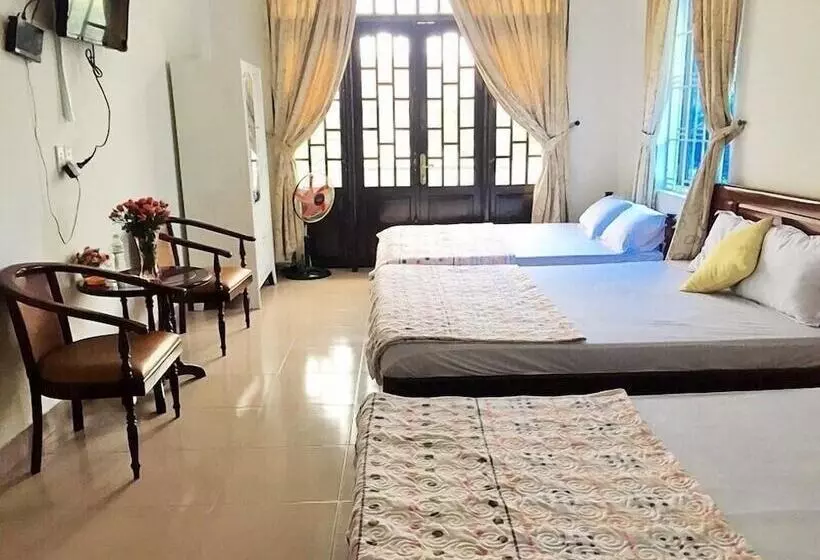 Rubis Hostel