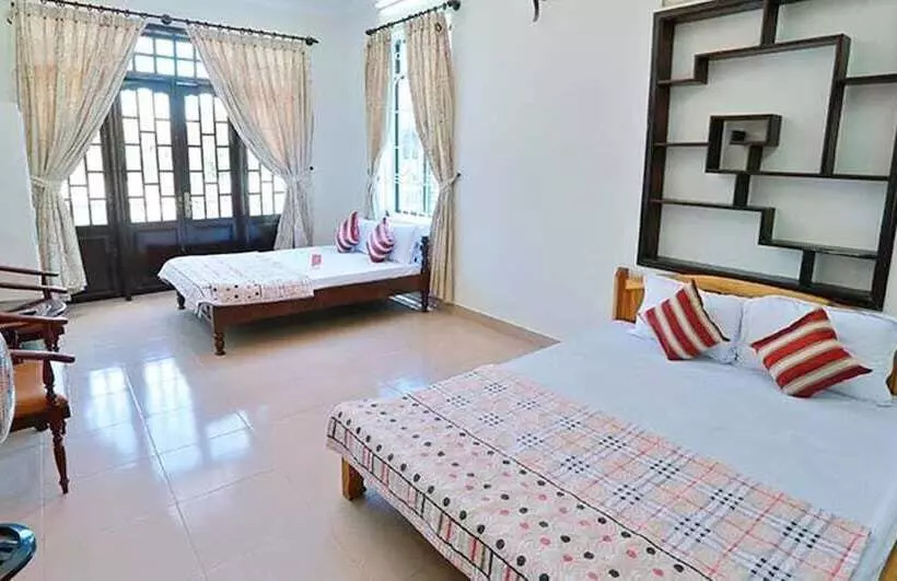 Rubis Hostel