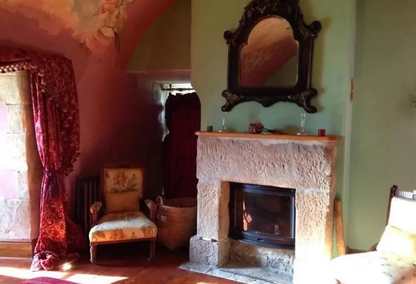 Falstone Barns