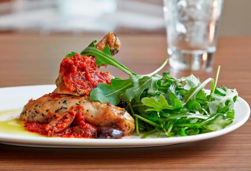 Ac Hotel By Marriott Portland Downtown, Or