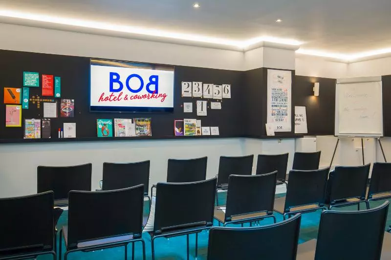 Hotel Bob