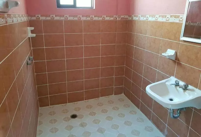 Hotelli Lirice Colonial