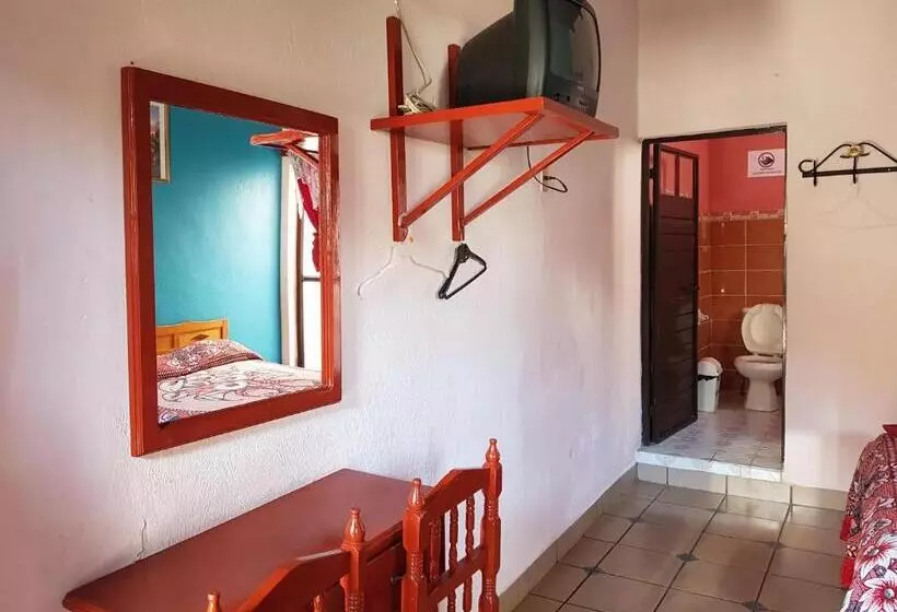 Hotelli Lirice Colonial