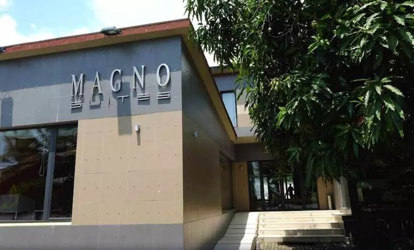 Hotel Magno Suites