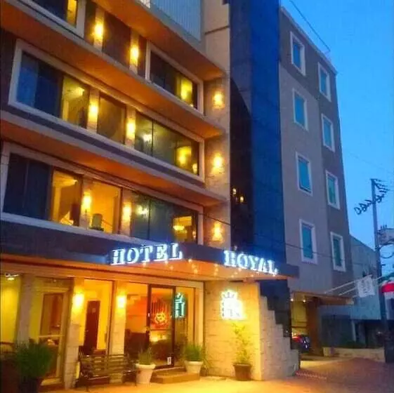هتل Royal Inn