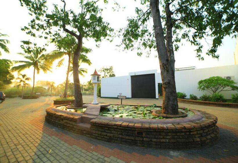 فندق Ruins Chaaya