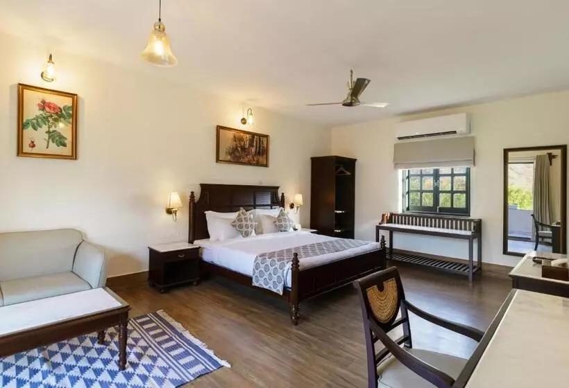 هتل Anandam   Jacuzzi & Private Pool Villas In Udaipur