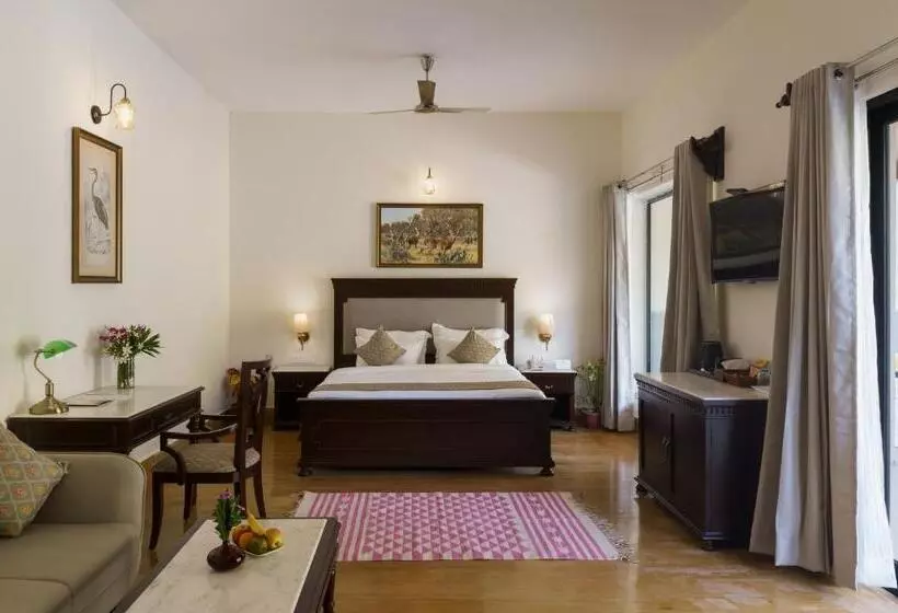 هتل Anandam   Jacuzzi & Private Pool Villas In Udaipur