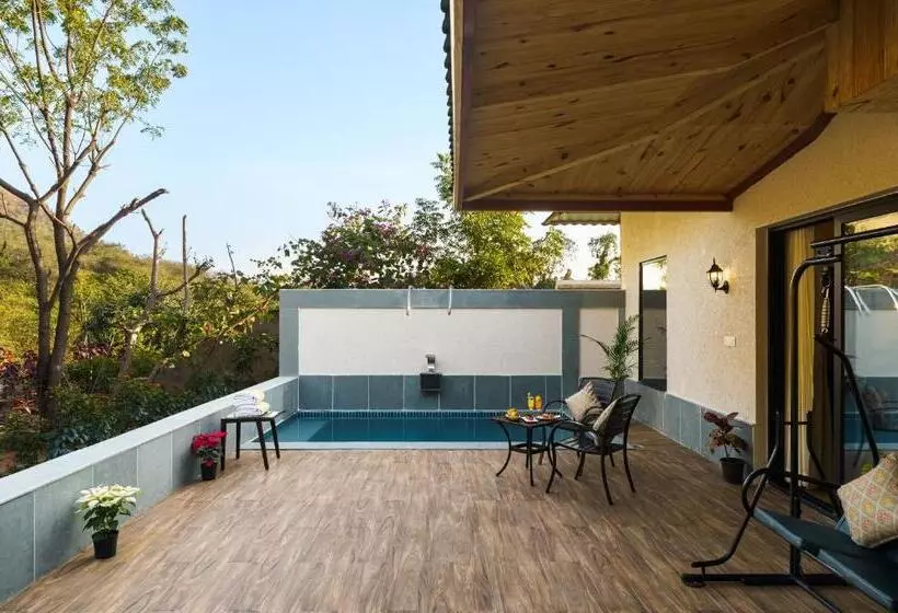هتل Anandam   Jacuzzi & Private Pool Villas In Udaipur