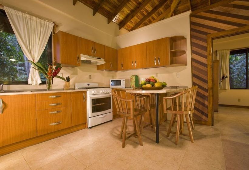 هتل Villas Pico Bonito