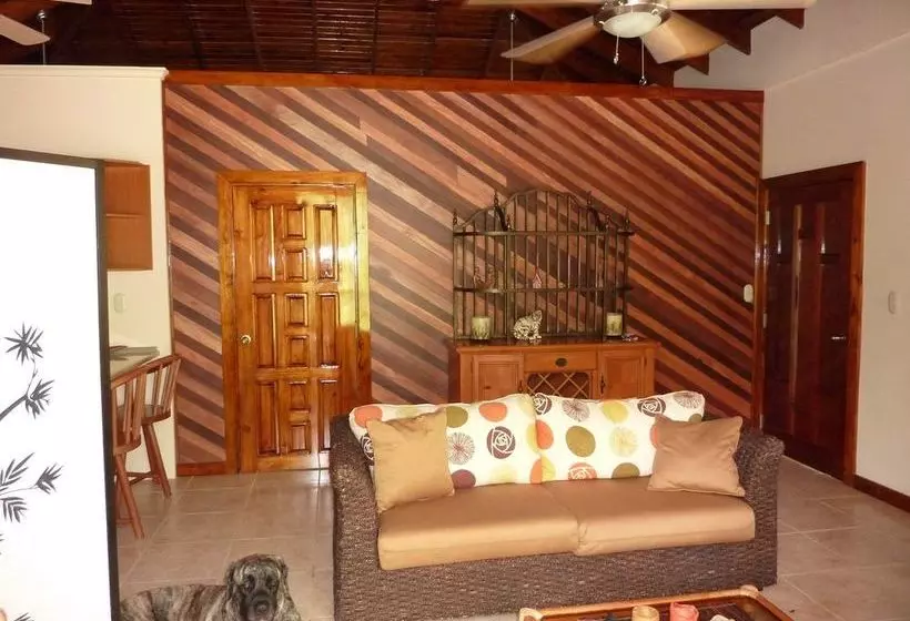 هتل Villas Pico Bonito
