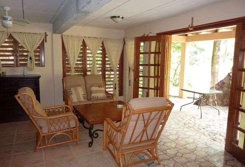 هتل Villas Pico Bonito