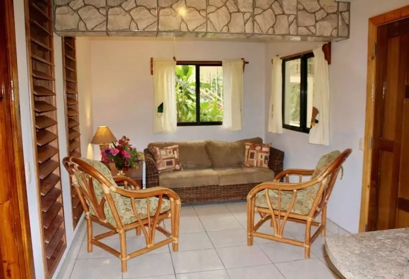هتل Villas Pico Bonito