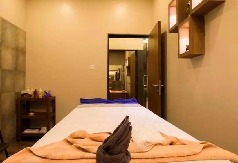 ホテル Vits Shalimar Ankleshwar