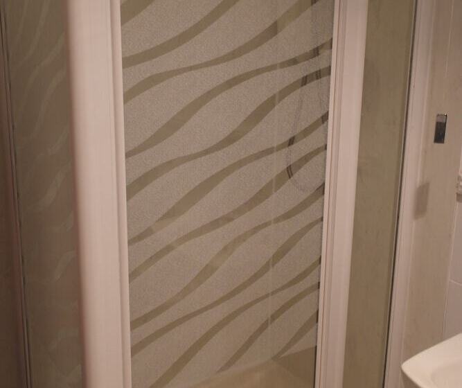 Robert The Bruce Apartment