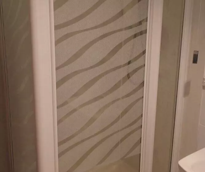 Robert The Bruce Apartment