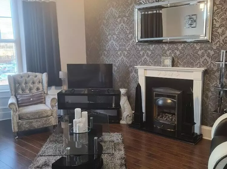 Robert The Bruce Apartment