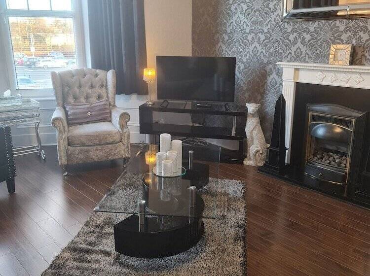 Robert The Bruce Apartment