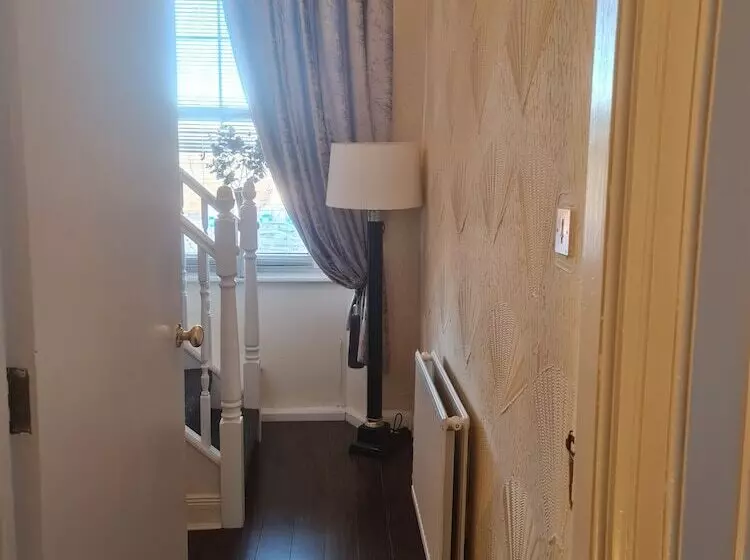 Robert The Bruce Apartment