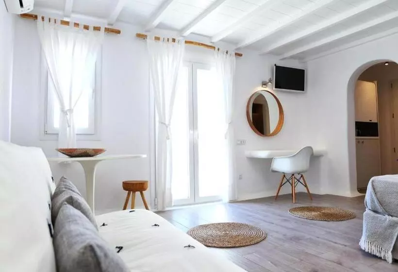 Aelia Mykonos