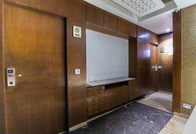 Super Collection O Airport Road Formerly Hotel Kyra