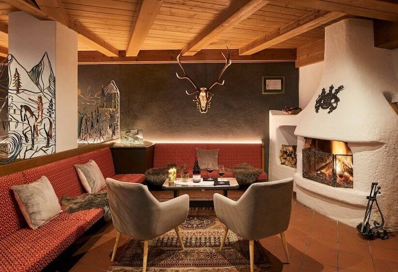 Dolomites Wellness Hotel Savoy