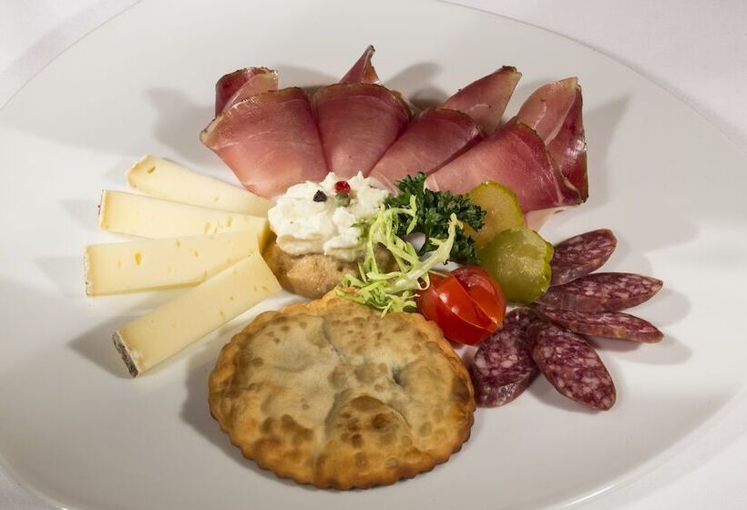 Dolomites Wellness Hotel Savoy