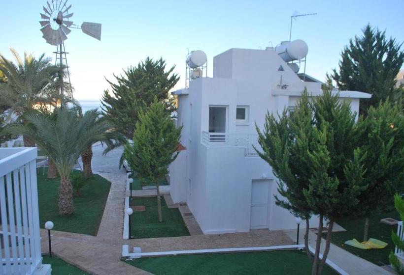 Flisvos Beach Apartments