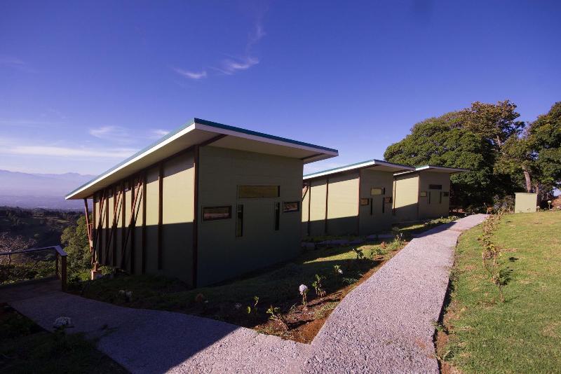 簡易ホテル Chayote Lodge