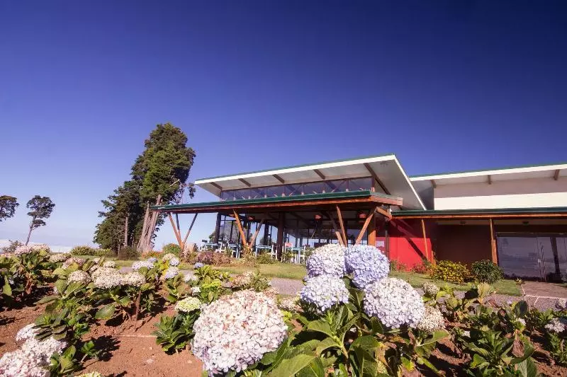 簡易ホテル Chayote Lodge